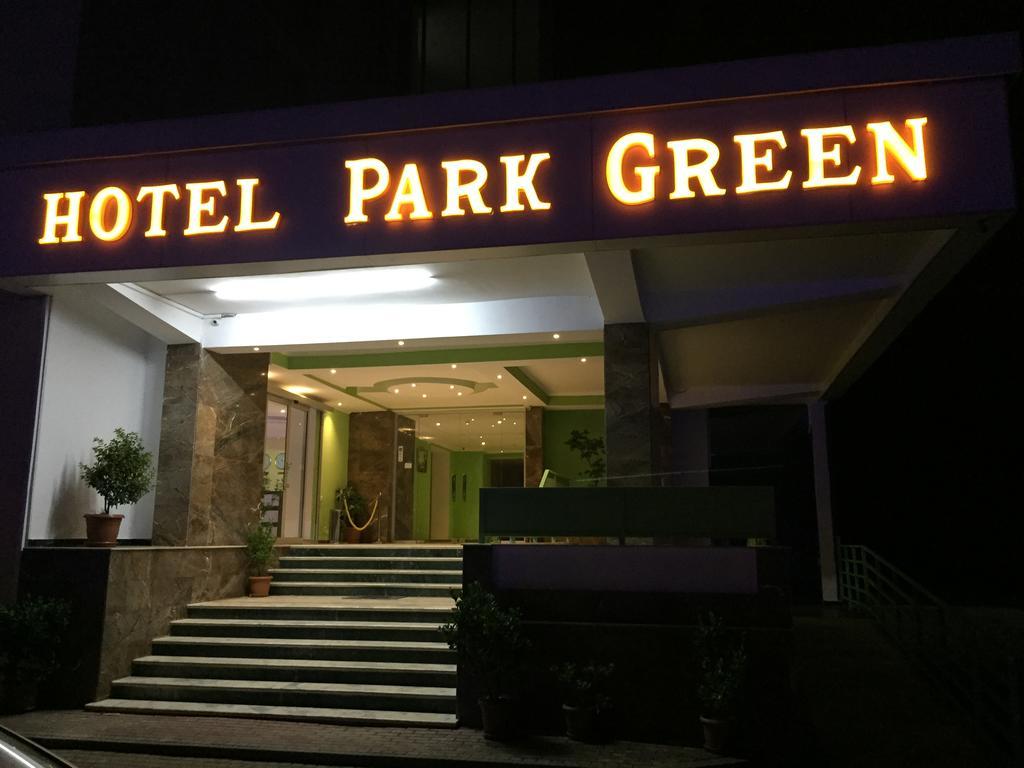 Hotel Park Green Pʼotʼi Buitenkant foto
